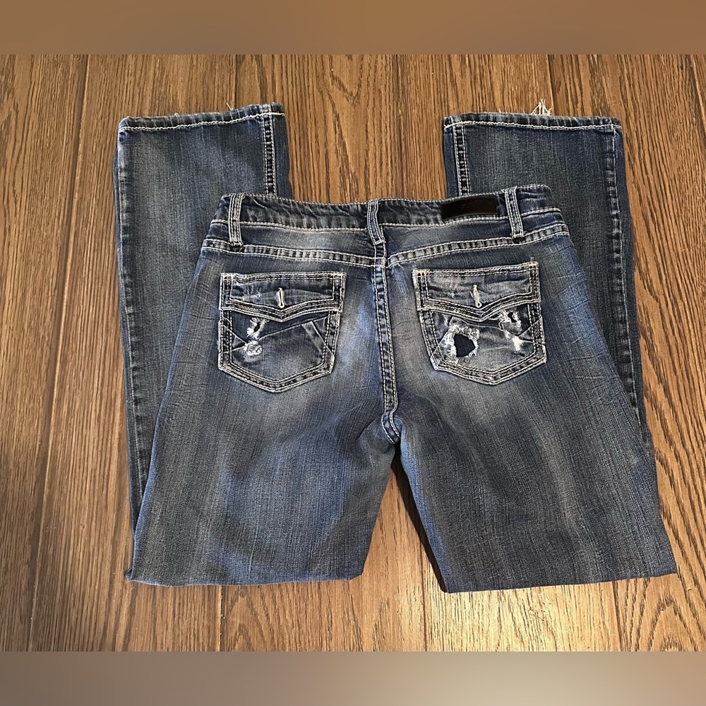Daytrip Women's Blue Washed Straight Leg Jeans with Distressed Back Pockets